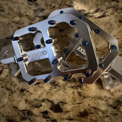 EXZMOTO Wide Pegs