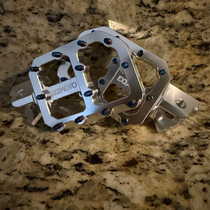 EXZMOTO Wide Pegs